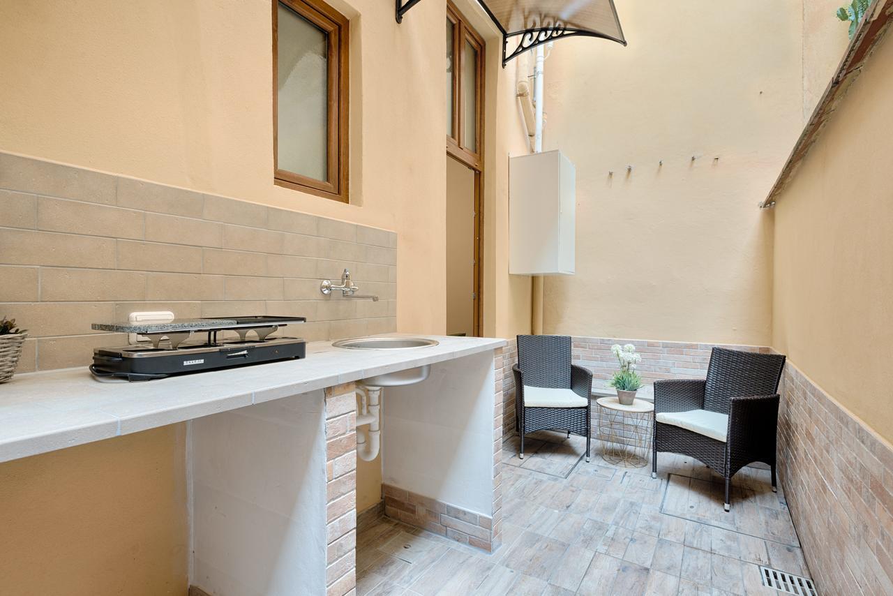 Appartement Santa Croce Cathedral By Mmega à Florence Extérieur photo
